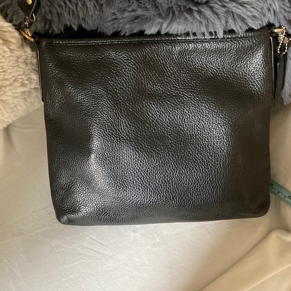 Coach Black Pebbled Leather Shoulder Bag - Picture 3 of 9